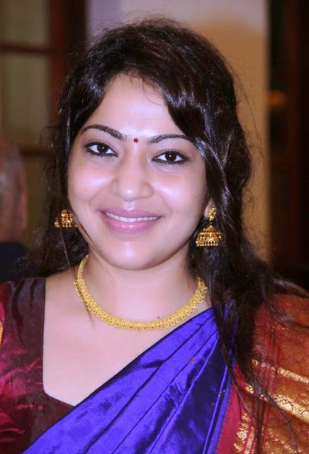 Actress Ramya Latest Photos In Traditional Blue Saree 7